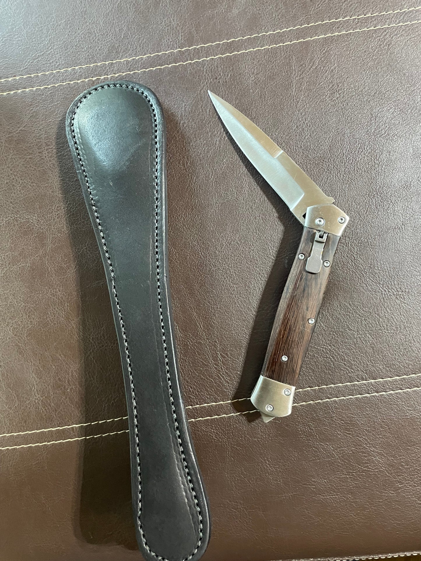 Classic Black long slugger and auto utility knife