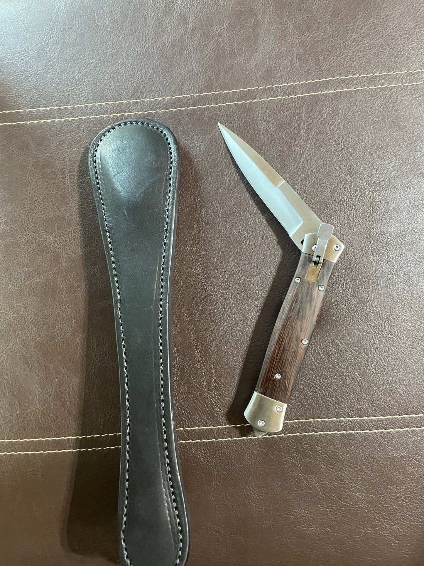 Classic Black long slugger and auto utility knife