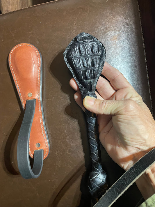 Caiman alligator /kangaroo cable jack