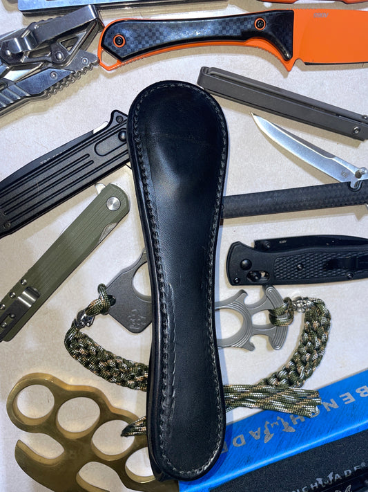 Black Medium and random item