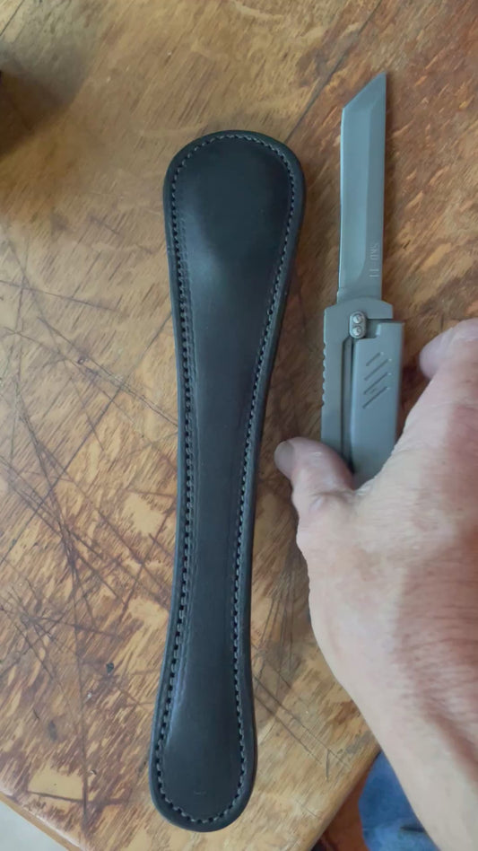 Sap and gravity knife